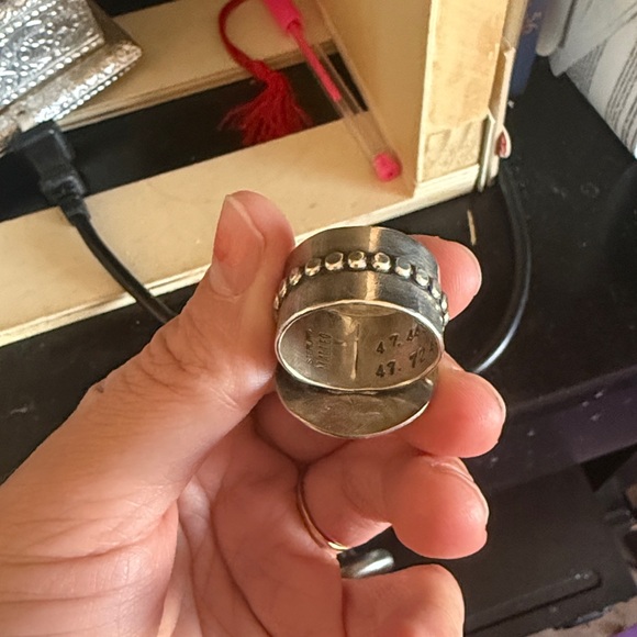 ring - Picture 2 of 2